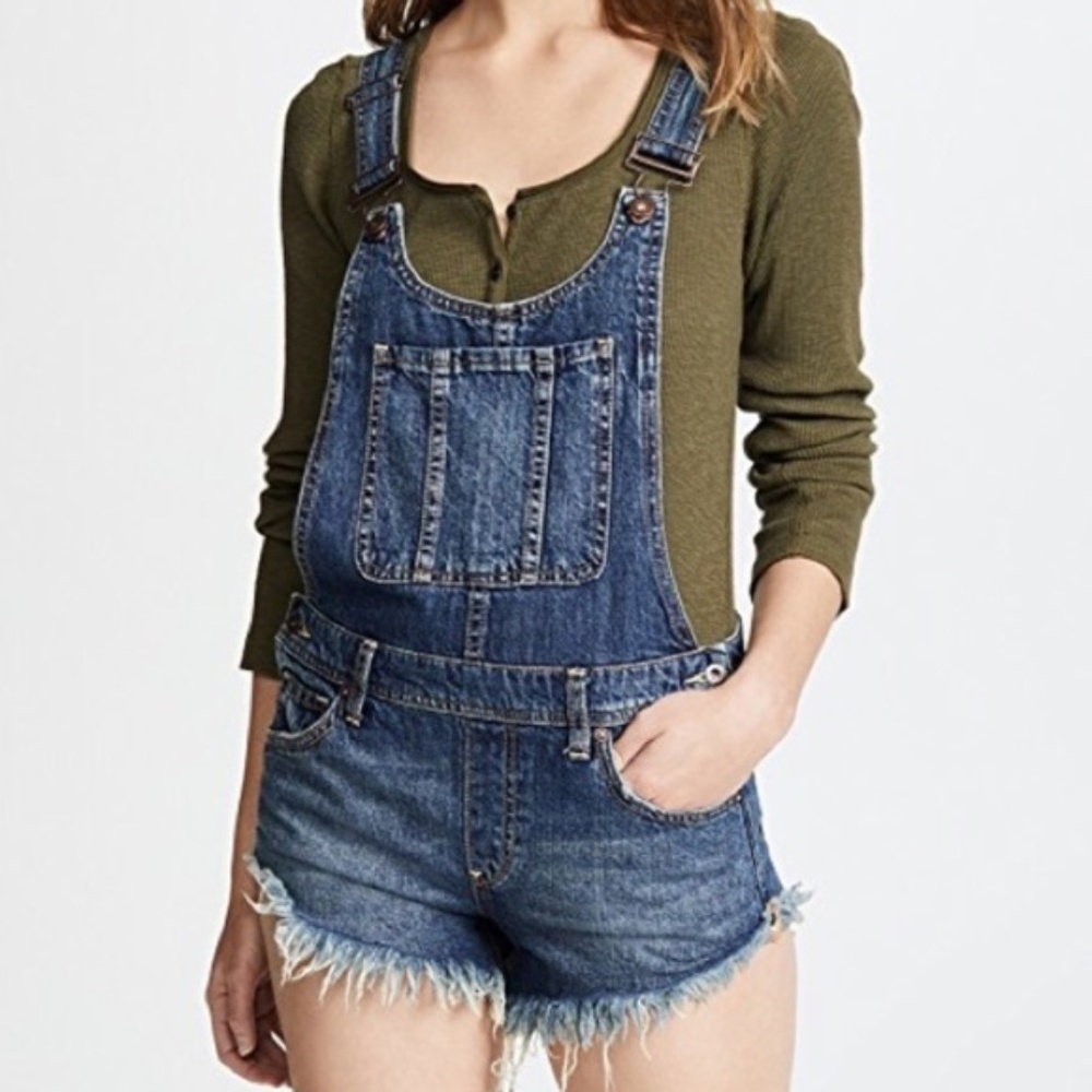 WE THE FREE PEOPLE Cut Over Overalls Size 28